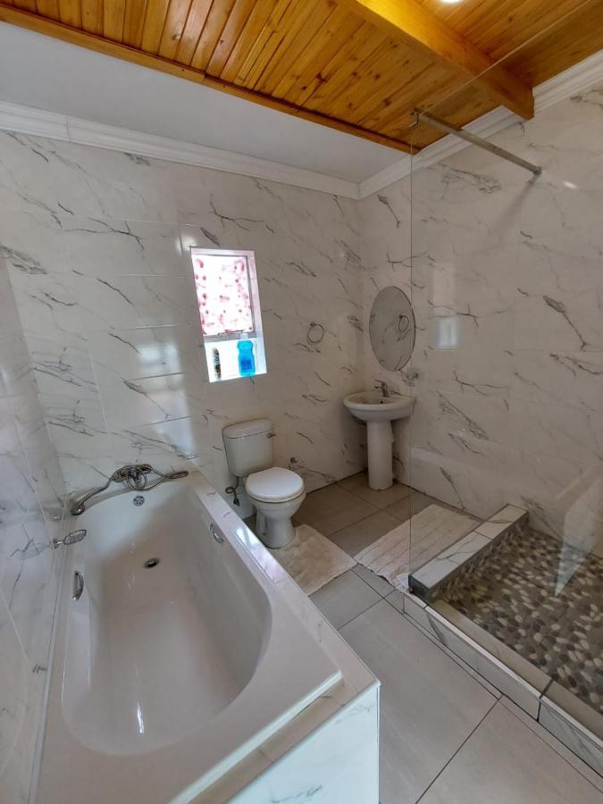 Lion Rock View Guesthouse Μαζέρου Εξωτερικό φωτογραφία